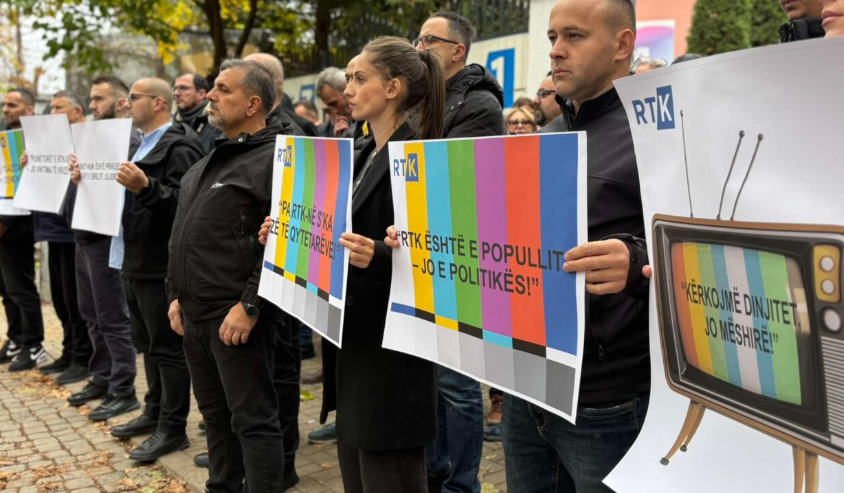 Protestojnë për paga punonjësit e RTK-së