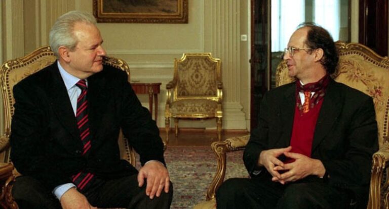 Hill: Takimi mes Rugovës dhe Millosheviqit u inkurajua nga amerikanët