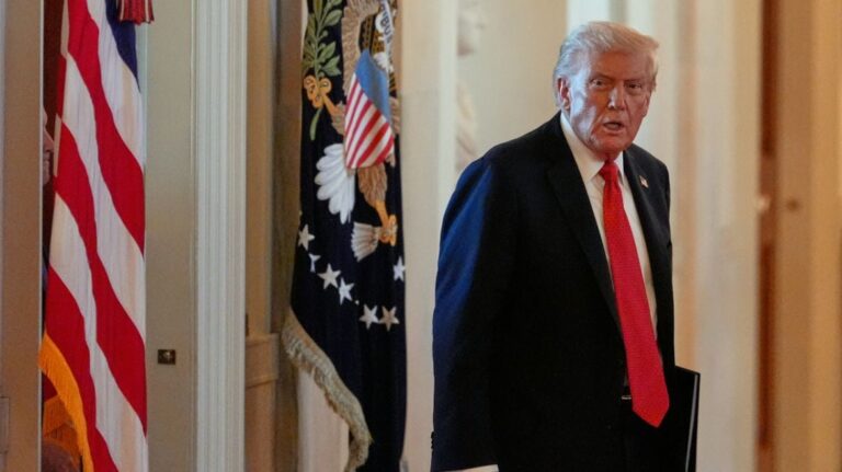 Trump nuk kursen as të vetët, sulmon republikanët që kërkojnë hapjen e dosjes Epstein