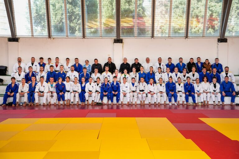 Kampi Ndërkombëtar Stërvitor Golem, Shqipëri