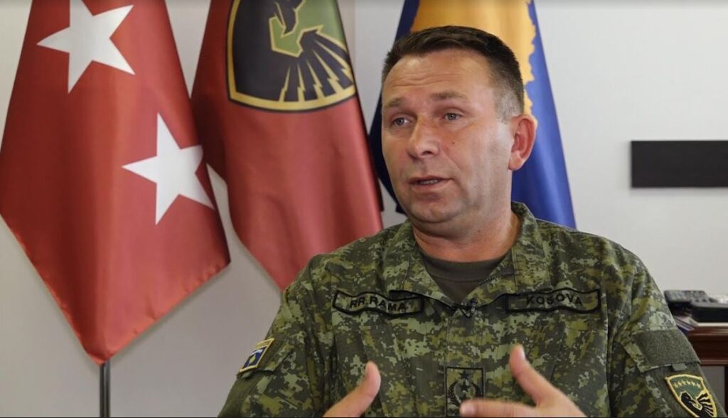 Gjenerali Rama: Dy ushtarë në ditë po braktisin FSK-në, largohen edhe oficerë të kualifikuar