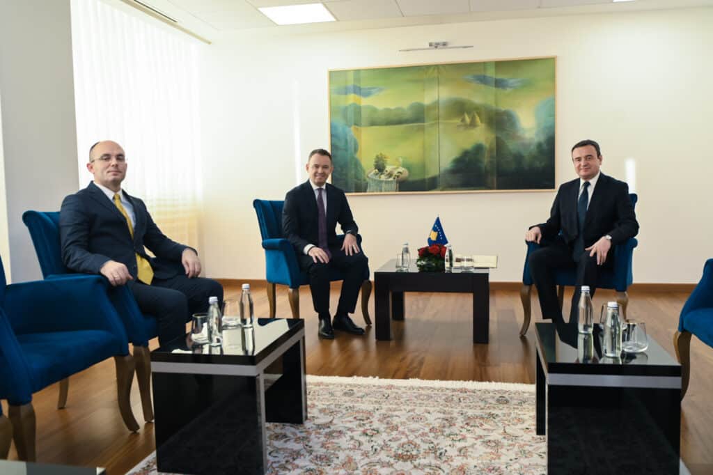 Albin Kurti emëron Imri Demelezin Ministër në detyrë të Bujqësisë