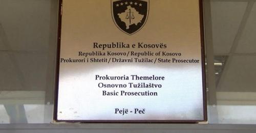 “Aktakuzë ndaj 10 personave për organizim bixhozi dhe armëmbajtje të paligjshme në Pejë”