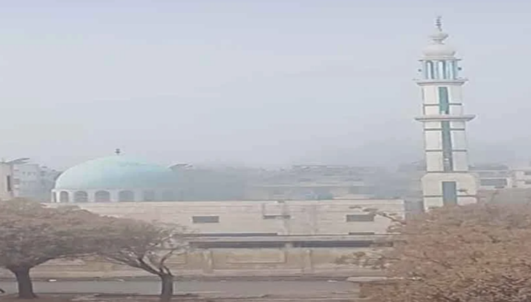 Pesë të vdekur dhe 21 të plagosur nga një shpërthim në një xhami në Siri