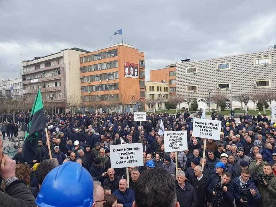 Sindikata e Re e KEK-ut paralajmëron protestë para zyrave të korporatës