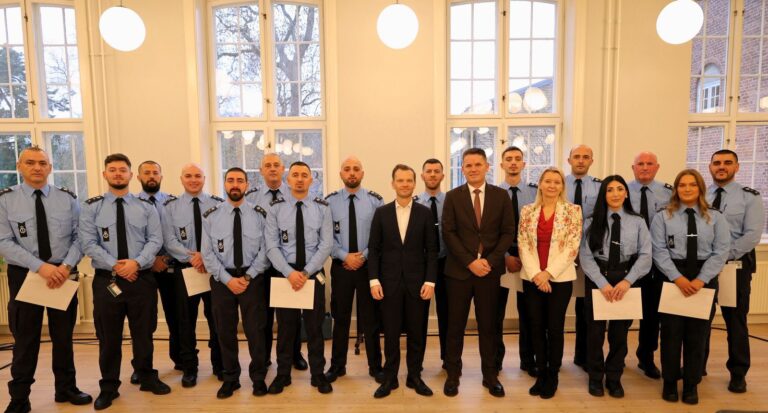 15 zyrtarë korrektues të Kosovës certifikohen pas trajnimit gjashtëmujor në Danimarkë