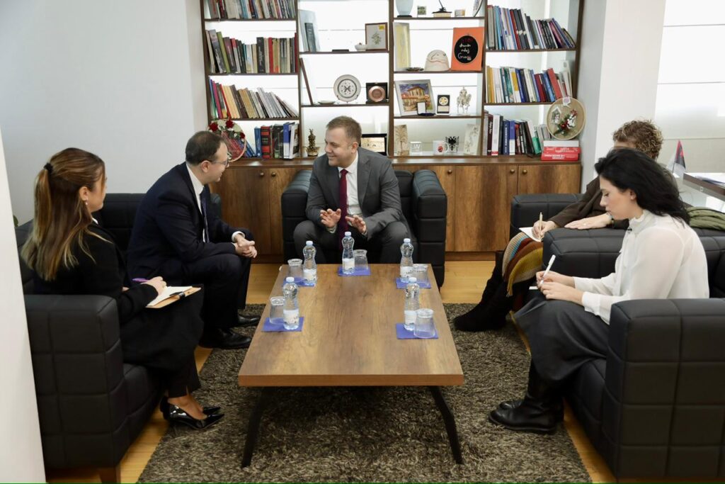 Sallahu takohet me ambasadorin turk, diskutohet bashkëpunimi juridik ndërkombëtar