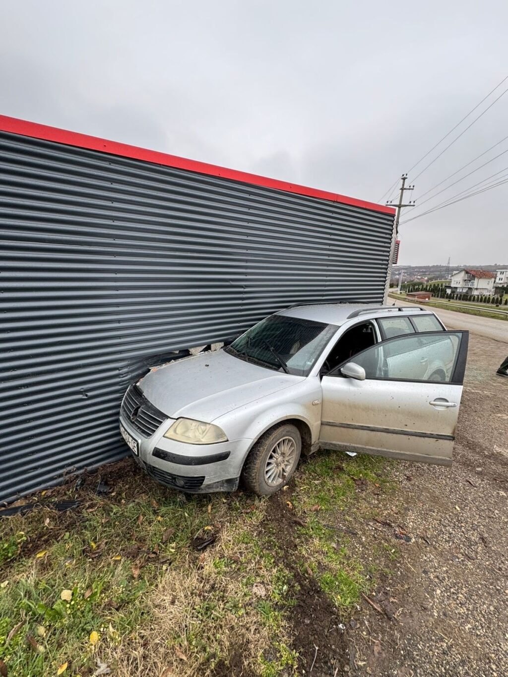 Vetaksident në Klinë, një person i lënduar