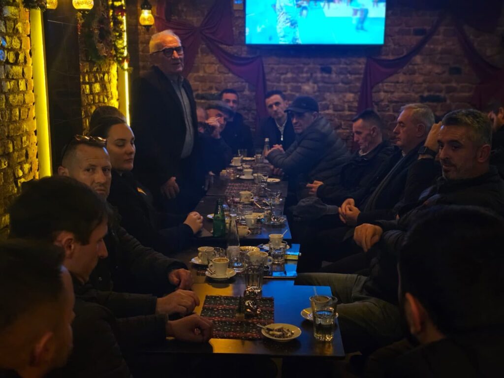 Krasniqi: Takim i sinqertë me aktivistët dhe kandidatët për deputet nga Vitia dhe Gjilani