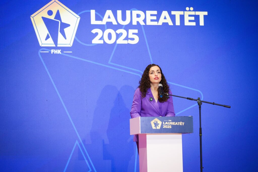 Presidentja Osmani madhështon “Laureatët 2025”, Tina Hetemi dhe Egzon Gjuka më të mirët e vitit