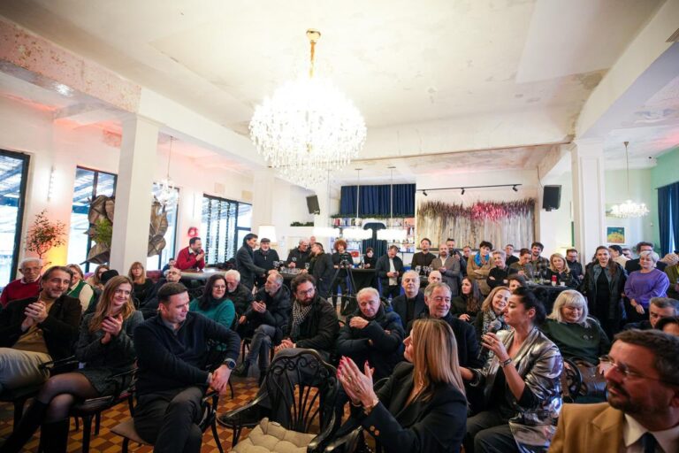 Abdixhiku dhe LDK takojnë artistët: “Arti është froni i shpirtit të kombit”