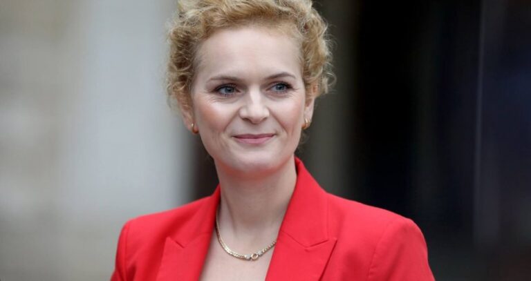 Inspektorati i Punës rikthen Blerta Foniqin në RTK, Kusari kritikon VV-në