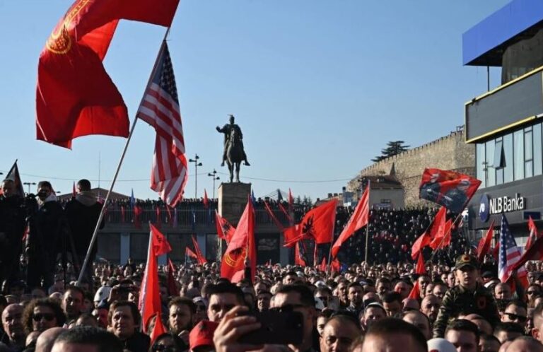OVL-UÇK falënderon qytetarët për mbështetjen në protestën e Shkupit