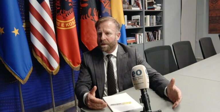 Abazi: LVV e kishte shansin për ta krijuar mundësinë ligjore që Lista Serbe mos të certifikohet