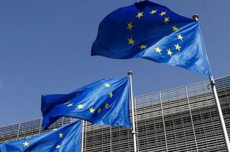 Heqja e Masave të BE-së ndaj Kosovës: Paqartësi dhe Tension përpara Zgjedhjeve të Dhjetorit