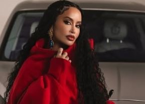 Dafina Zeqiri vjen me “Dashnin e vjetër”