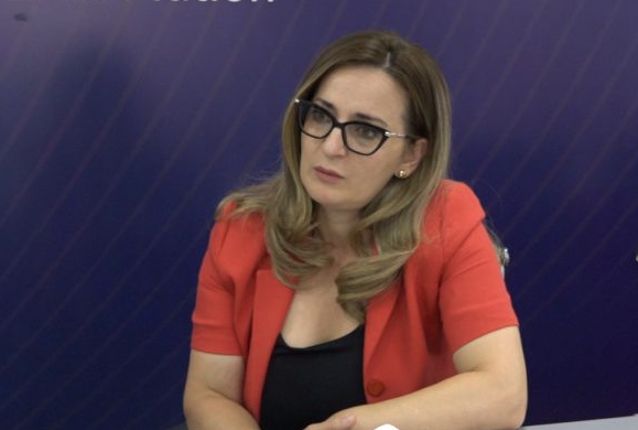 Zv. Avokatja e Popullit: Vështirësi për votuesit që nuk dinë shkrim e lexim gjatë votimit me asistencë