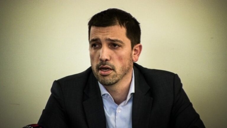 Dardan Sejdiu: “Bankomati i Kurtit” – Mashtrim Elektoral me Taksa të Qytetarëve!