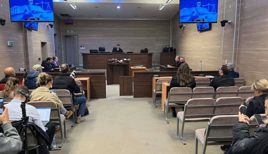 Rozeta Hajdari para gjyqit për keqpërdorim të rezervave shtetërore, dështimi i seancës fillestare