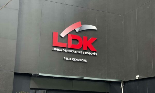 LDK prezanton sot 110 kandidatët për deputetë dhe programin politik