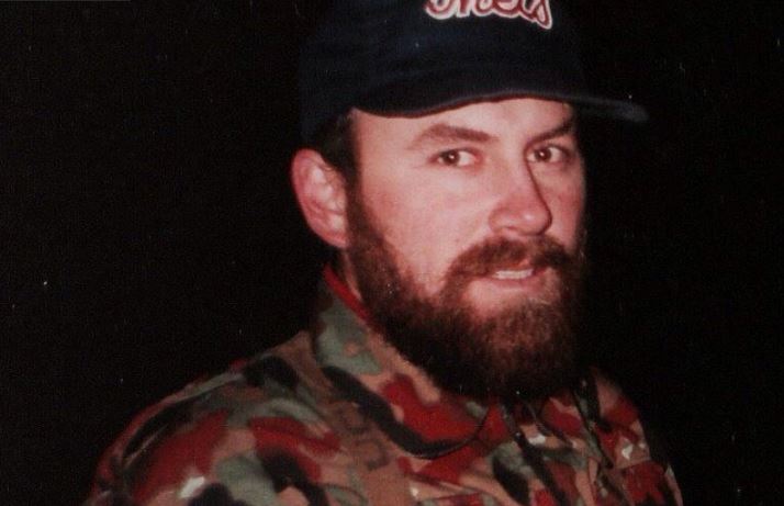 Haradinaj përkujton Mujë Krasniqin dhe 41 dëshmorët: Ranë duke mbrojtur nderin e atdheut