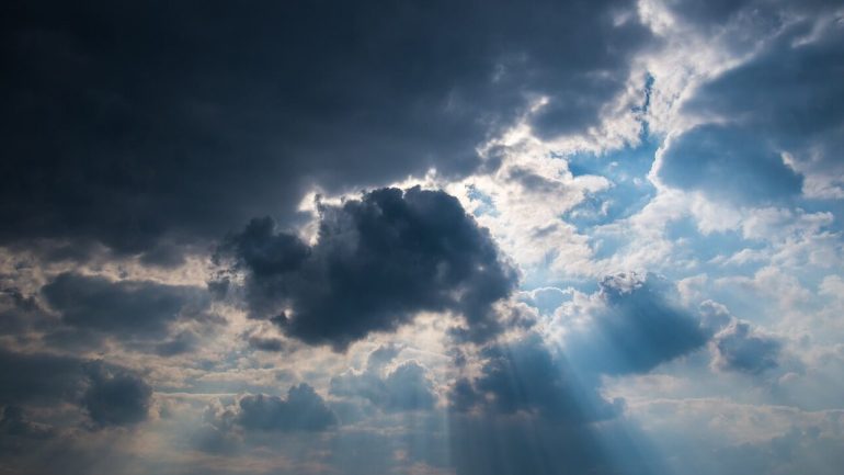 Mot me vranësira të shpeshta