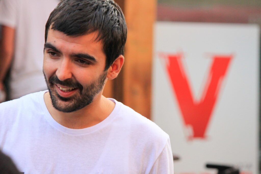 PAMJE/ Dëmtohet varri i Astrit Deharit