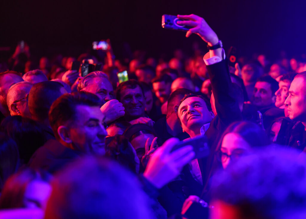 Kurti: Votuam, fituam, festuam