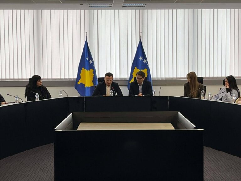 Qeveria nis “Bursën e Mobilitetit” për studentët