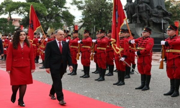 Presidenti Begaj vazhdon vizitën dyditore në Kosovë