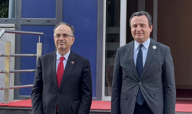 Presidenti i Shqipërisë uron Kosovën dhe Albin Kurtin për fitoren zgjedhore