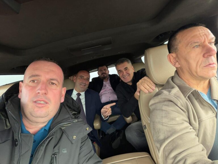 Daut Haradinaj dhe bashkëluftëtarët në Shkup për protestën e UÇK-së