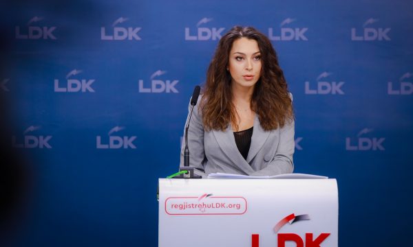 Doarsa Kica-Xhelili: Zemërimi i VV-së në Kuvend është vetëm shfaqje politike