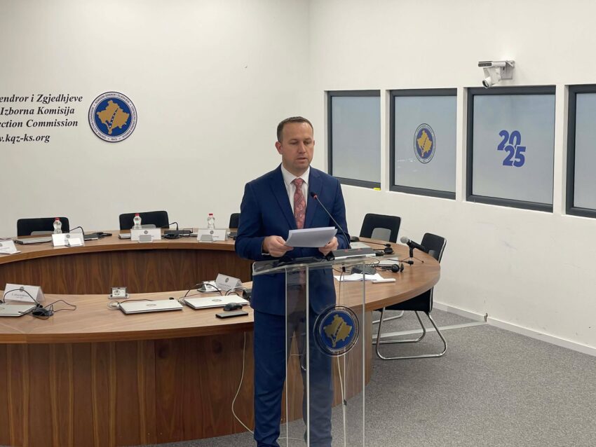 Elezi: Ka nisur votimi në të gjitha qendrat e votimit në Kosovë