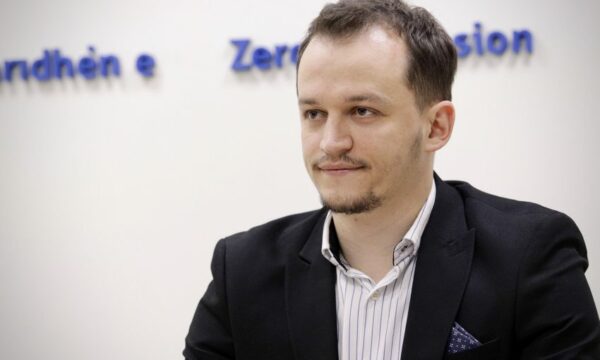 KQZ kërkon dokument identifikimi për votim, KDI kërkon sqarim për dokumentet e skaduara