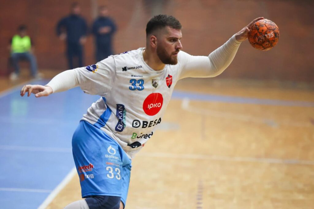 Kastrioti mposht Trepçën dhe shkëputet sërish