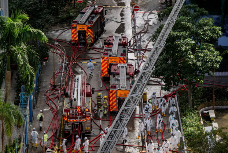 Shkon në 151 numri i viktimave, 13 të arrestuar në Hong Kongut