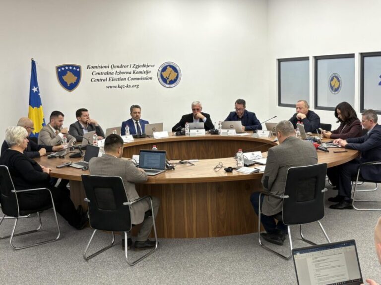 Certifikohen 22 subjekte politike, por jo edhe Lista Serbe – Nisma në pritje