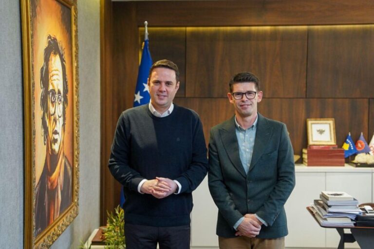 Abdixhiku prezanton aderimin e radhës në LDK