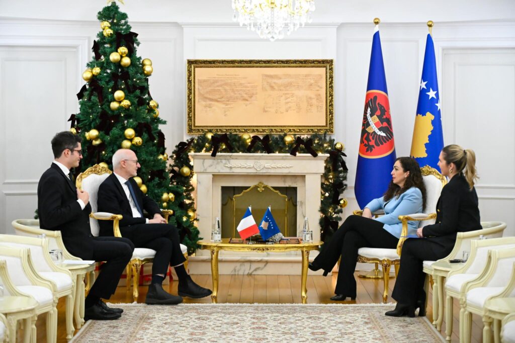 Osmani pret në takim ambasadorin francez Guerot