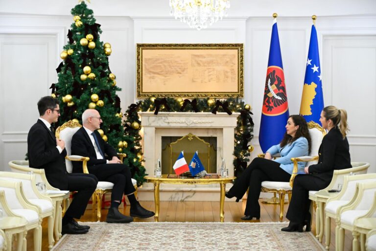 Osmani pret në takim ambasadorin francez Guerot