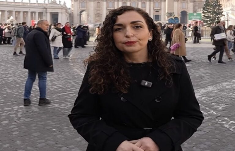 Presidentja Osmani pritet nga Papa Leo XIV, kërkon njohjen e Kosovës nga Vatikani