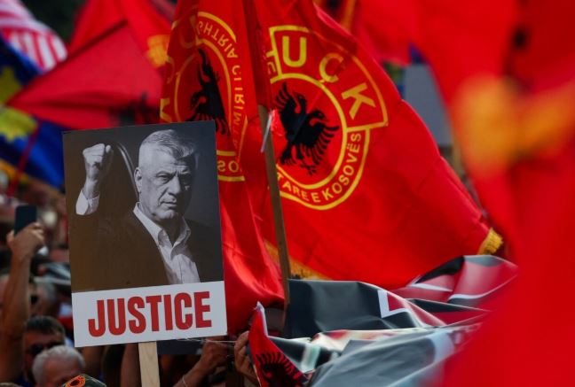 Mickoski nuk e mbështet marshin për çlirimtarët në Shkup, OLV-UÇK thërret konferencë