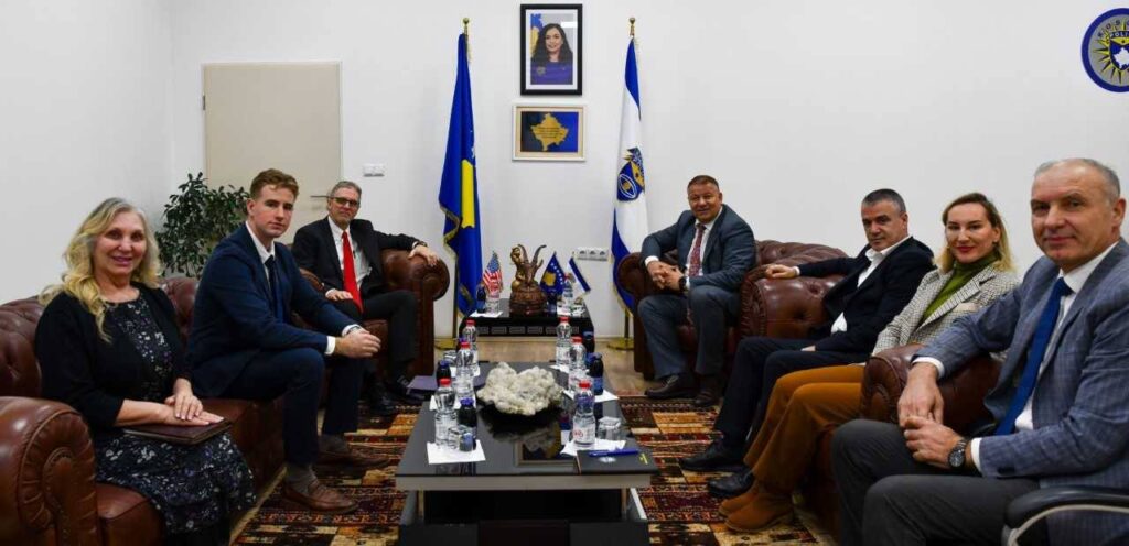 Në objektet e policisë zhvillohen dy takime të rëndësishme me delegacionin e EUCOM