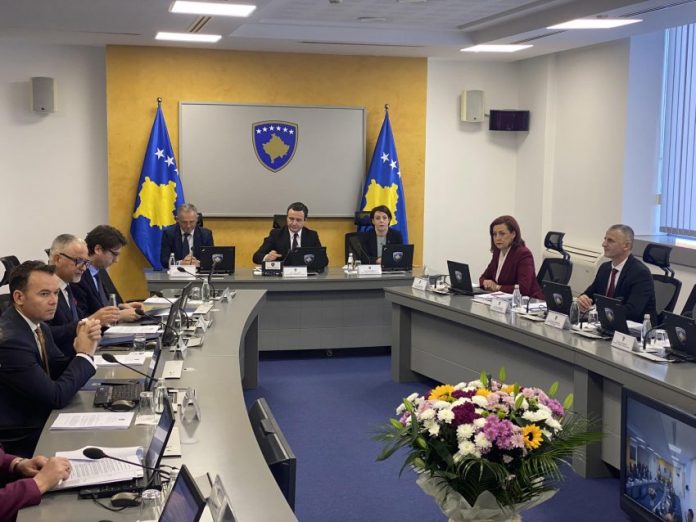 Qeveria në detyrë merr dy vendime