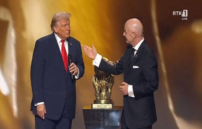 Presidenti Trump merr çmimin Paqes nga FIFA