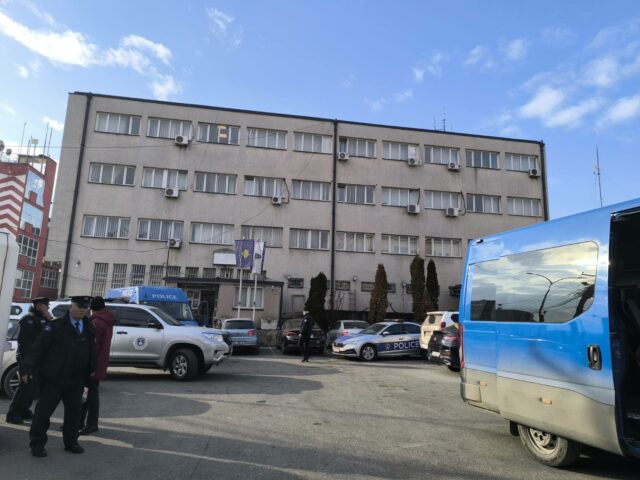 Kërkohet paraburgim për 23 të dyshuar për manipulim të votave në Prizren