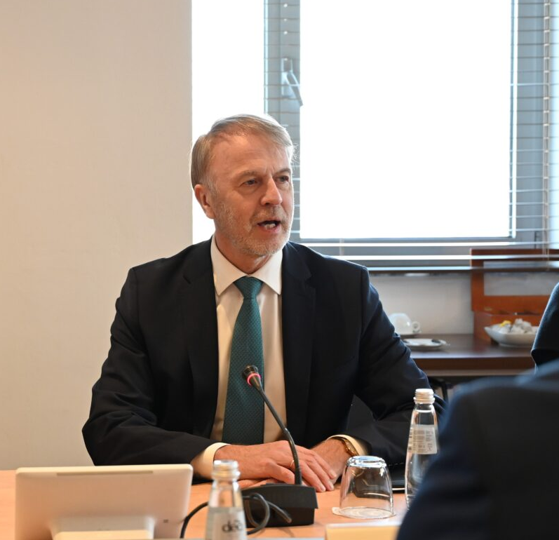 Orav dhe ambasadorët takojnë Kurtin, diskutojnë zhvillimet paszgjedhore