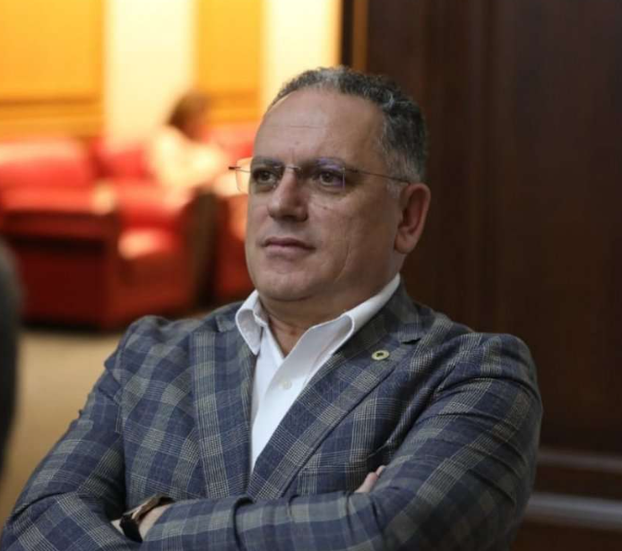 Flamur Gashi mohon lajmet për kandidaturën në LDK