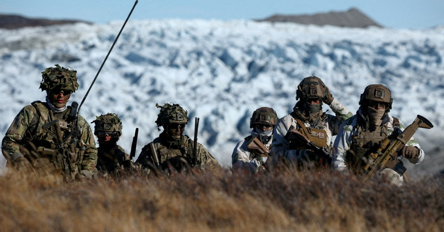 Franca kërkon stërvitje të NATO-s në Greenland